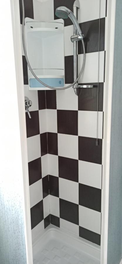 Guest House Nora 오르토나 외부 사진
